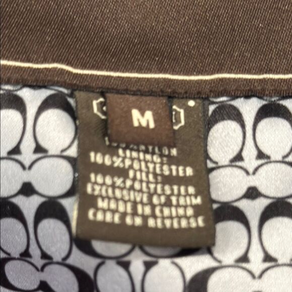 Chic Black Quilted Jacket - Picture 6 of 6